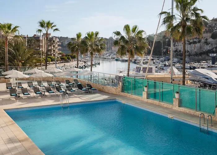 Porto Drach Aparthotel & Suites