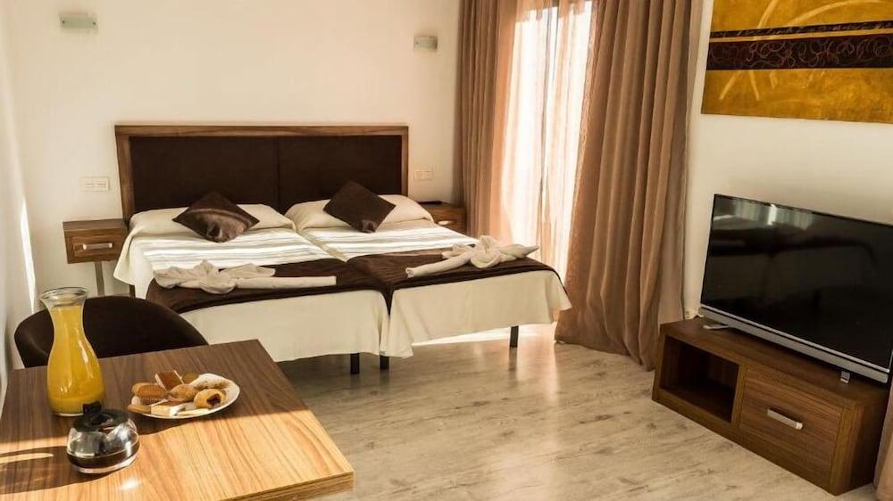 Porto Drach & 4*